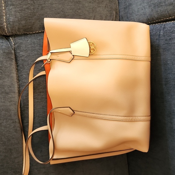 Tory Burch Perry Cream/tan Pebbled Leather Tote Bag NWOT - Picture 1 of 16